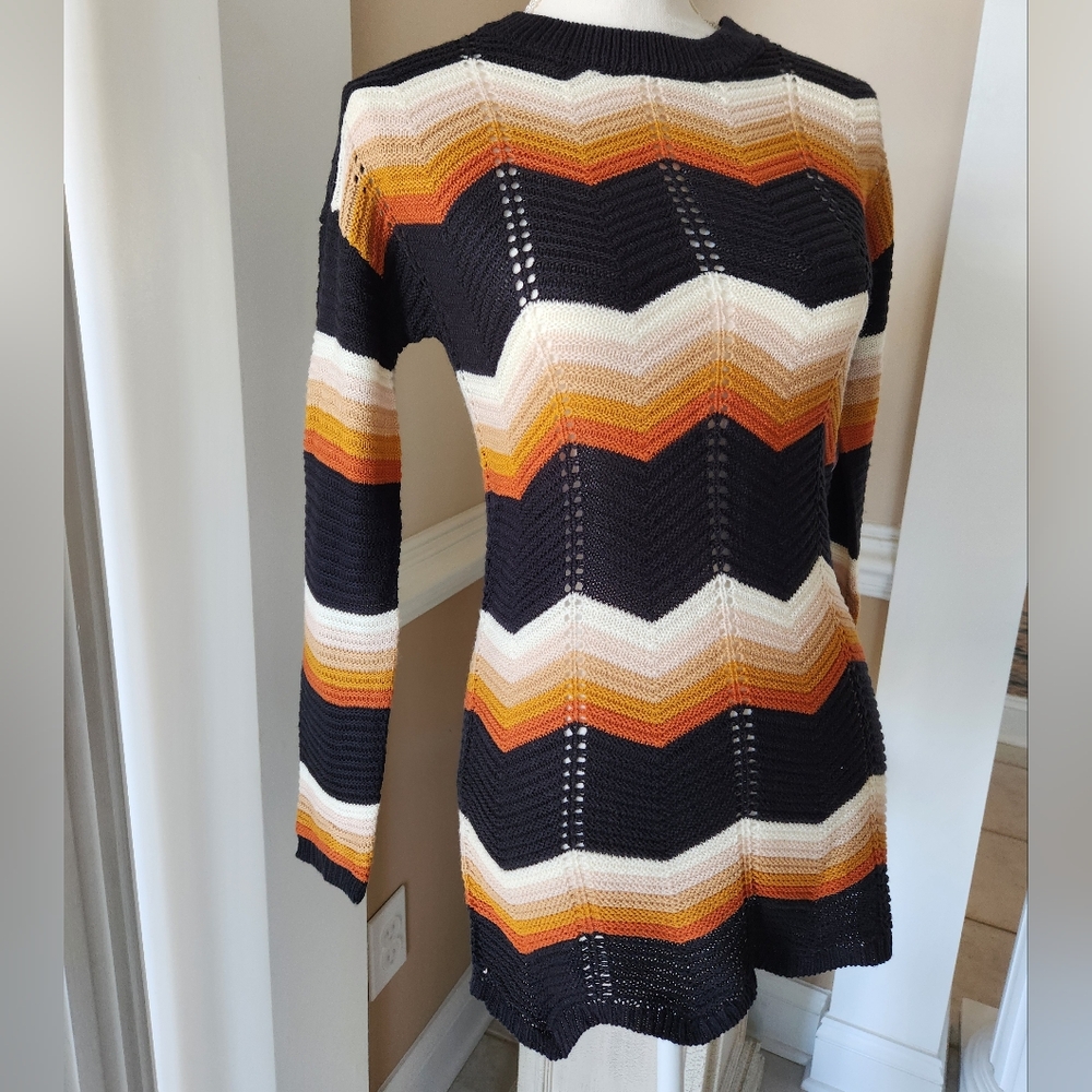 NWT ❗️ FCT with love small size knit sweater orange tan black unique pattern